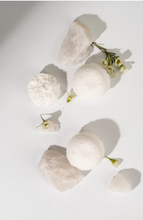 Charger l'image dans la galerie, COCO & MOI - Bombe de Bain Muguet