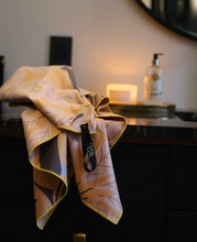 Charger l'image dans la galerie, Nerka - Serviette en microfibre