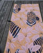 Charger l'image dans la galerie, Nerka - Serviette en microfibre