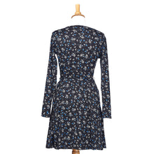 Charger l'image dans la galerie, Rien ne se perd, tout se crée - Robe St-Anne